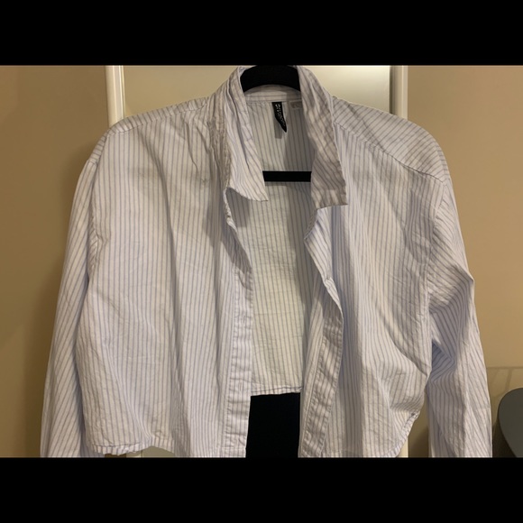 Cropped Button down - Picture 3 of 3